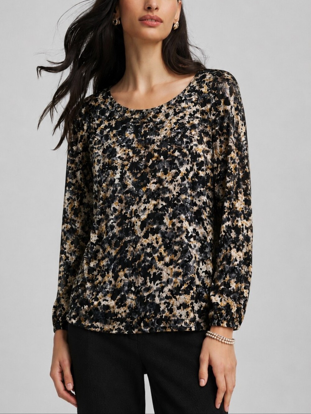 Chico’s Velvet Pattern Long Sleeve Top Size 2 (Large) Black Gold Abstract Blouse